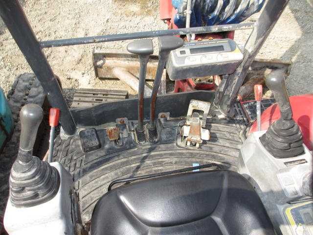 Гусеничний екскаватор KUBOTA U40-5