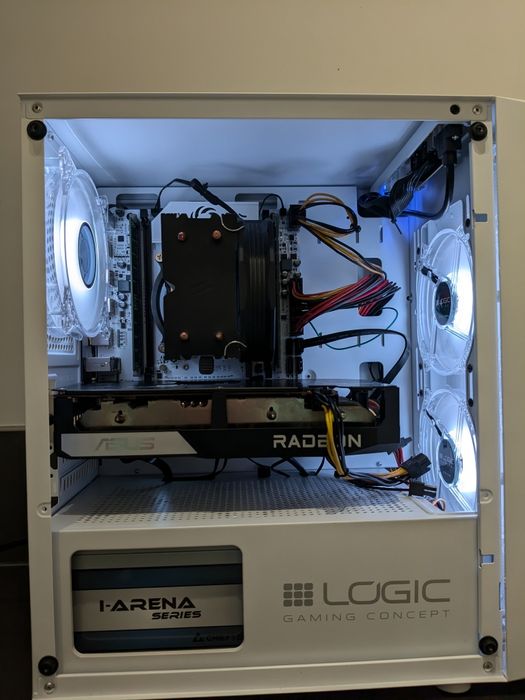 Komputer do gier | RX 6600 8GB | 12 Rdzeni | 16GB RAM | SSD | LEDy