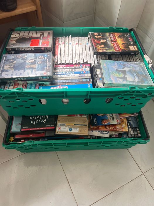 DVDs CDs filmes