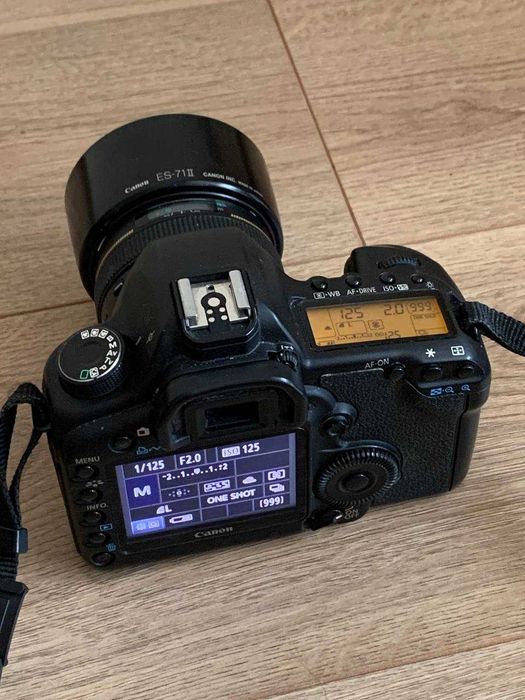 Canon 5D mark 2, + Canon EF 50mm f 1.4 в ідеальному стані