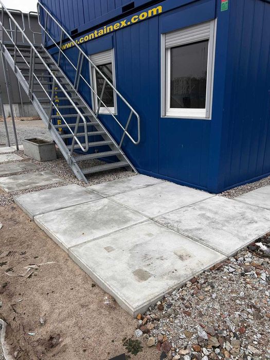 Betonowe płyty drogowe 1x1 m – trwałe i solidne | transport | producent
