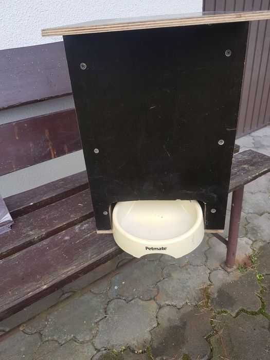 Dozownik dla psa  marki Le Bistro