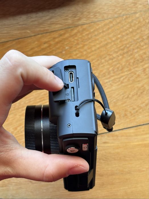Digital camera XPLORER DV900 + Carregador