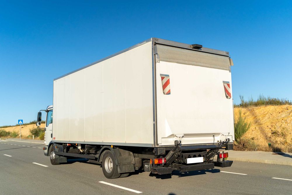 Camião Man TGL-12.250