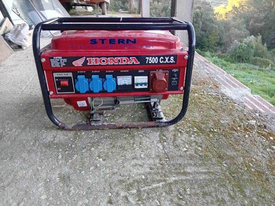 Gerador elétrico monofásico e trifásico