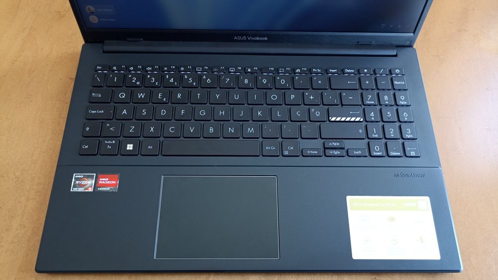 Portátil Asus Vivobook 15 - Pouquíssimo Uso