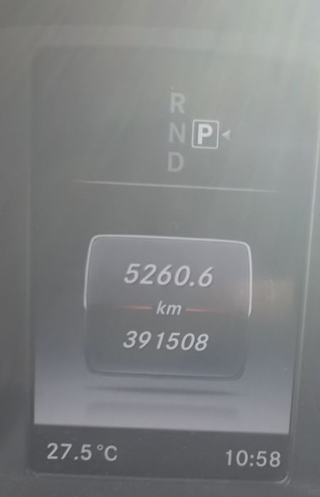 Mercedes-Benz C250 d – FULL EXTRAS, Visual AMG 63, Teto Panorâmico & Suspensão Pneumática (2015)