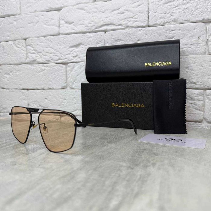 Сонцезахисні окуляри BALENCIAGA 5777
