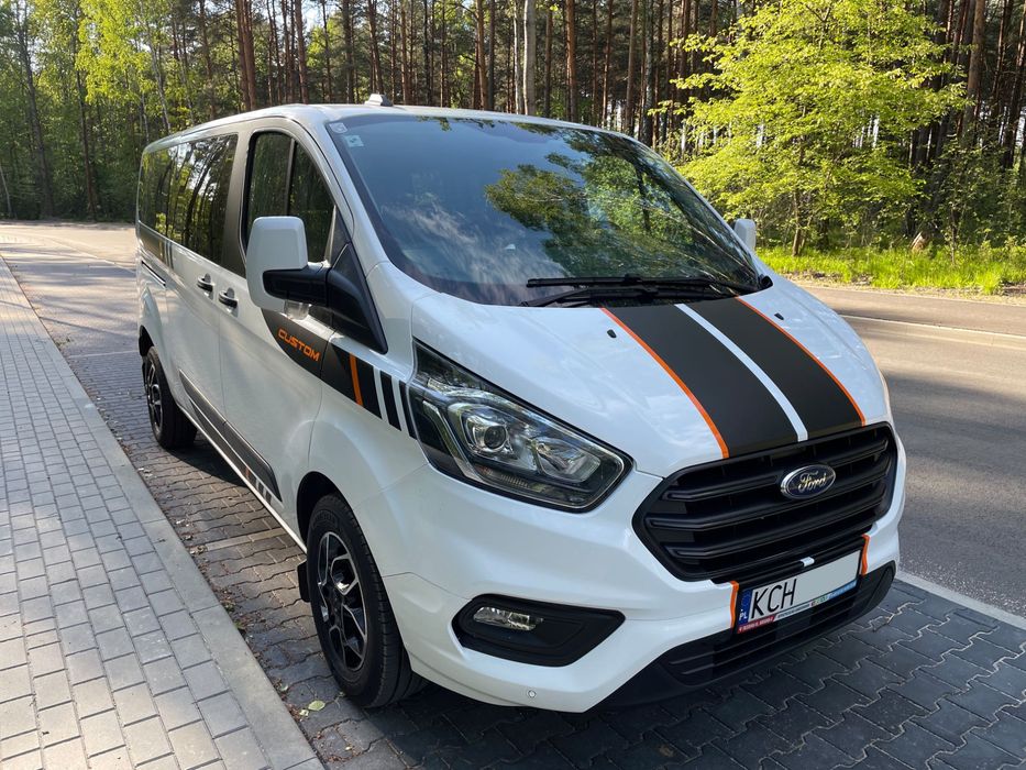 Bus 9-osobowy Ford Transit Custom do wynajęcia – wypożyczalnia – Chorwacja, Mazury, polskie morze, wakacje 2026