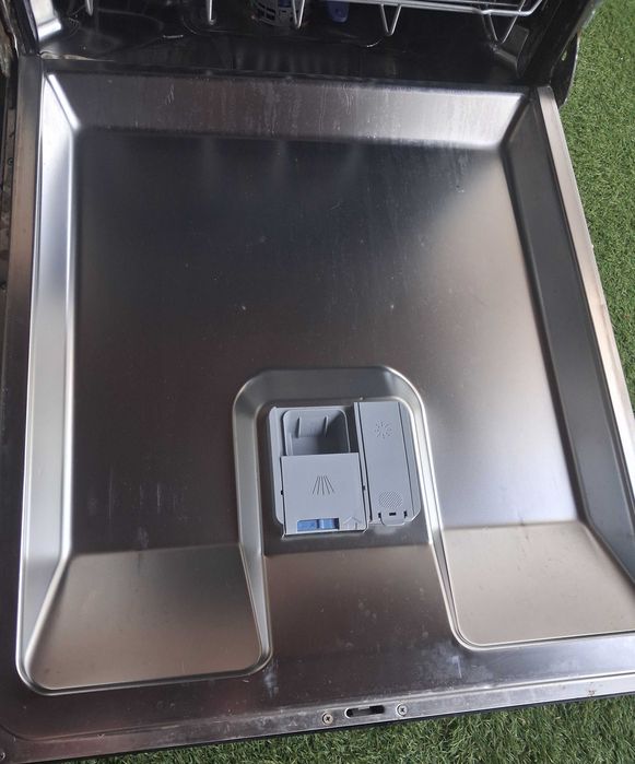 Maquina loiça encastre Beko
