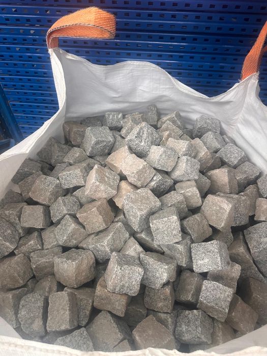 Vendo cubo 7/9 azul tenho 15 toneladas