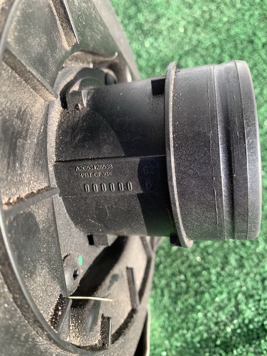 Корпус повітряного фільтра Audi a4 b9 a5