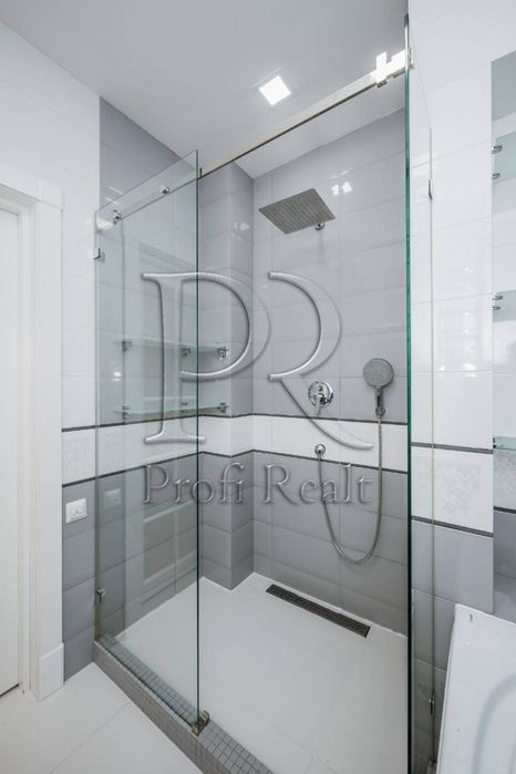 Продаж 3 кімн. квартири в ЖК Паркові Озера/Воскресенська/Парк Перемога