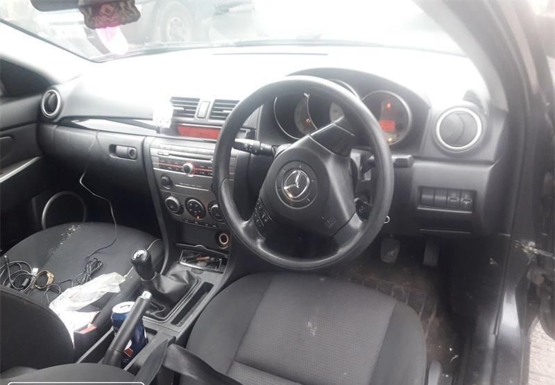 MAZDA 3 1.6TD DE 2007 DISPONÍVEL PARA PEÇAS FRENTE VENDIDA