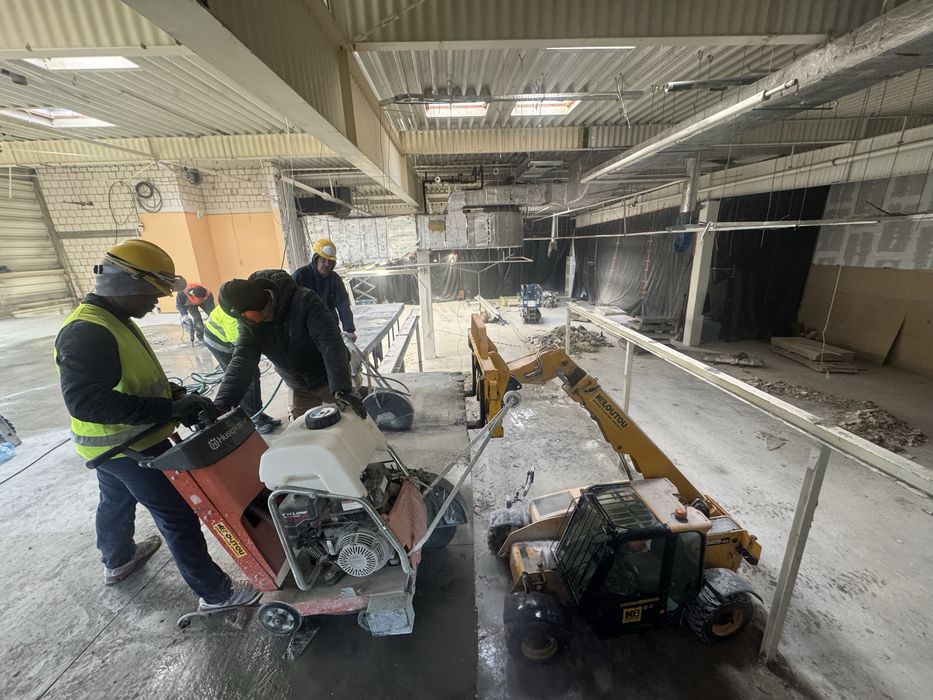 Koparko ładowarka, kucie, wyburzenia, infrastruktura techniczna