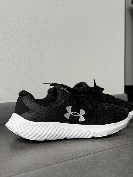 Жіночі кросівки Under Armour Charged Rogue 3, 38 розмір