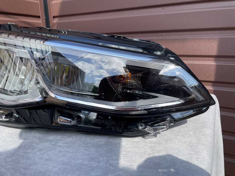 Фара LED Volkswagen Golf 8 VIII правая 2019-2021 г.в (оригинал)