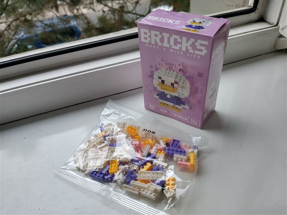 Klocki figurka 3d Bricks lego Daisy Donald Duck