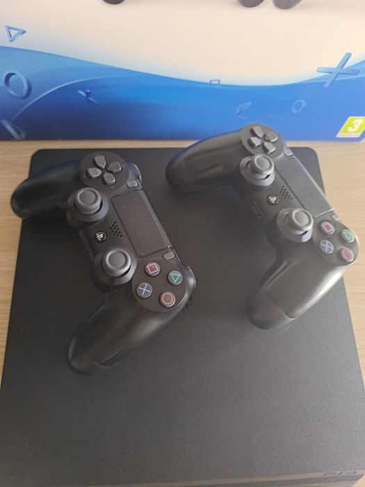 Vende-se PS4 1TB