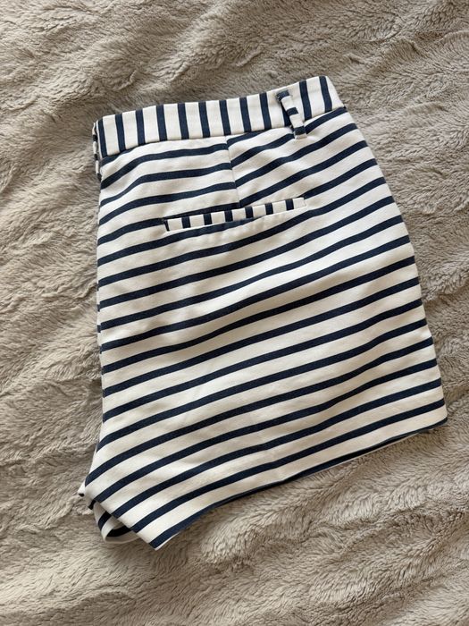 Zara eleganckie spodenki paski biało granatowe L