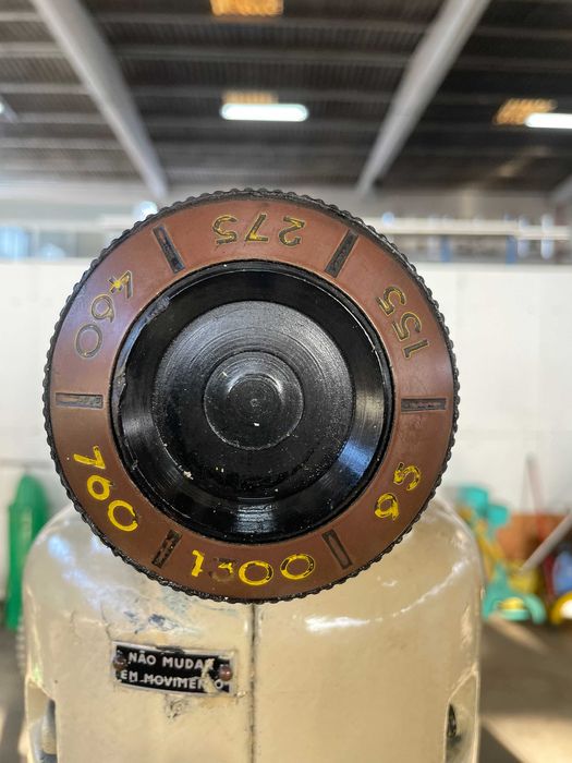 Engenho de furar EFI usado