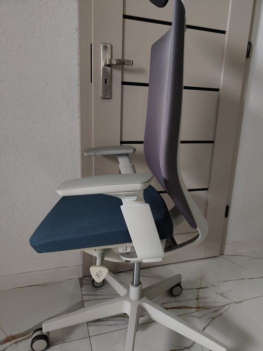 Fotel obrotowy Accis Pro 151SFL Profim