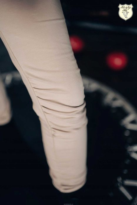 Spodnie beż z marszczeniem dziewczęce nowe 122-128