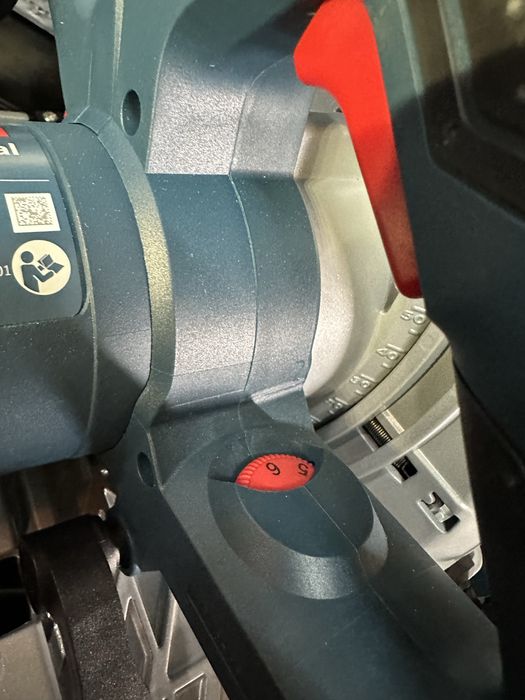 Ручна дискова пила Bosch GKS 55 GCE Нова