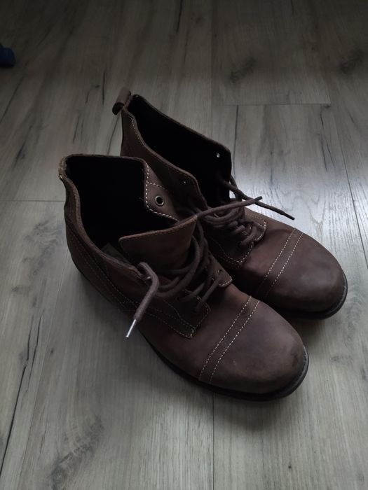 Trapery skórzane r 44