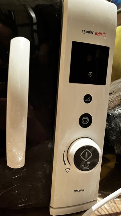 Mikrofalówka Electrolux EMS2840