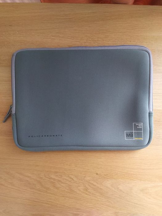 Чохол,сумка tucano для ноута ,планшета