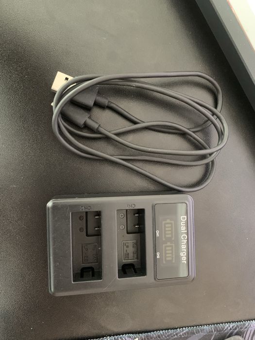 зарядний пристрій (Dual Charger) для акумуляторів Canon LP-E8