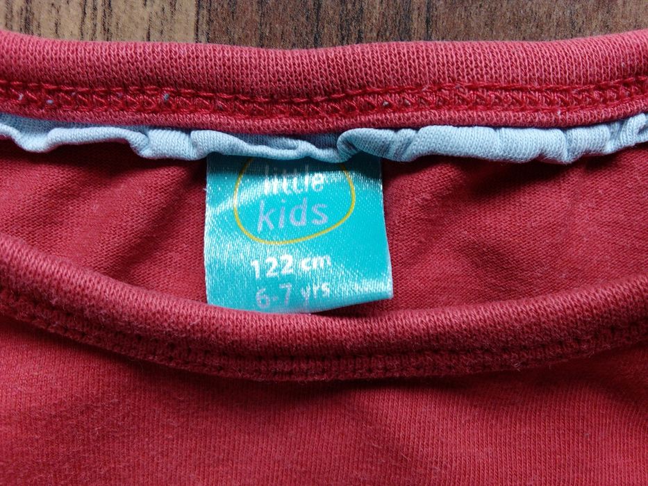 Koszulka z krótkim rękawem, r. 122, bluzka, krótki rękaw.