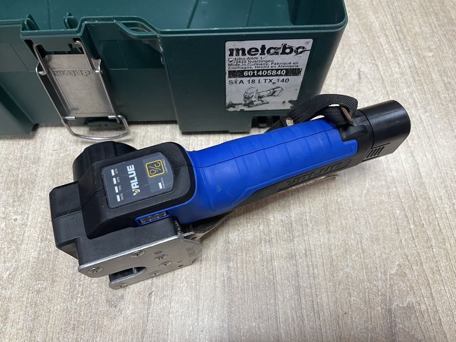 Value VET-19Li / акумуляторна вальцовка