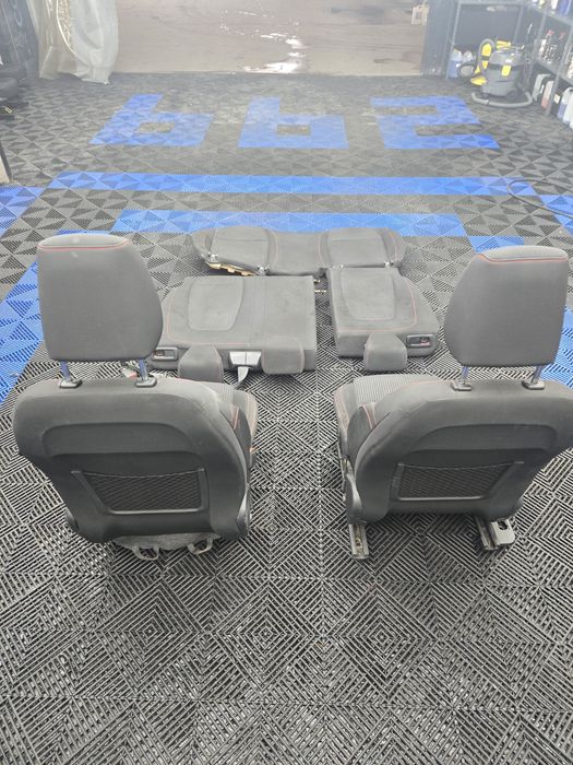 Estofos completos Ford Focus