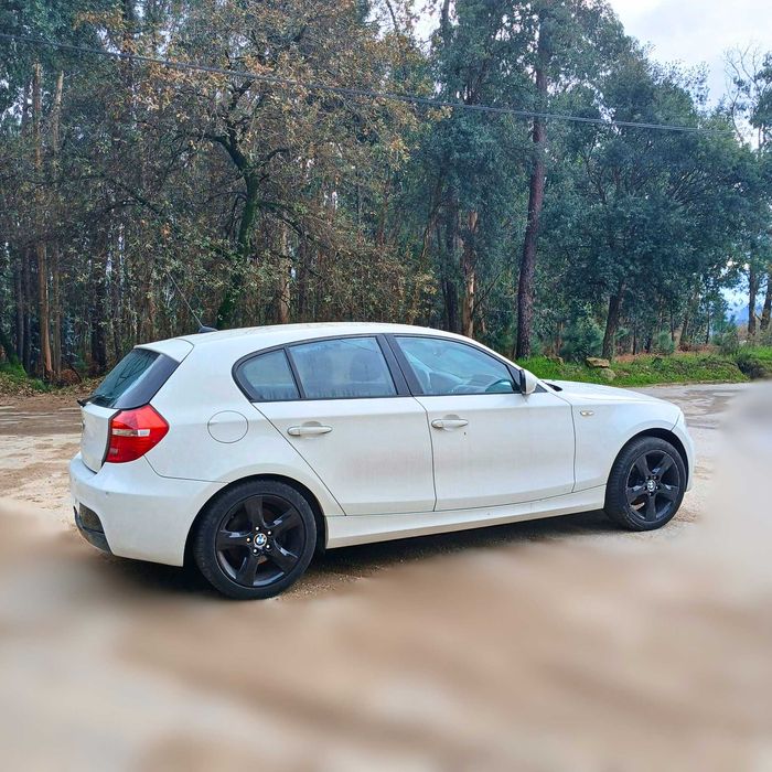 BMW E81 Serie 1 2.0D de 2010 - Peças Usadas