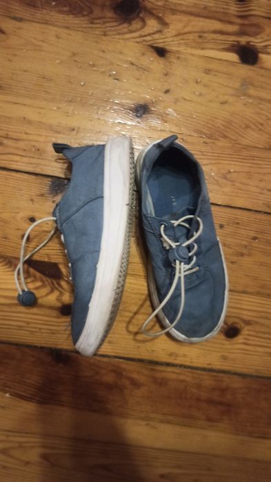 Snakersy reserved r. 32