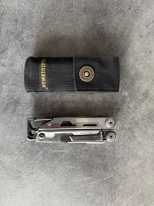 Leatherman signal