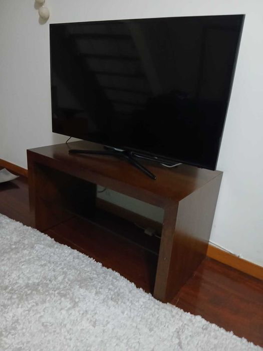 MÓVEL de  TELEVISÃO usado como novo