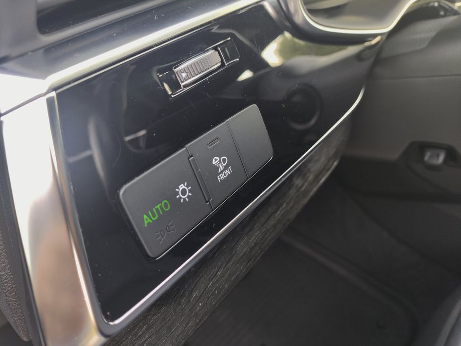 Продам власне авто Audi Q7