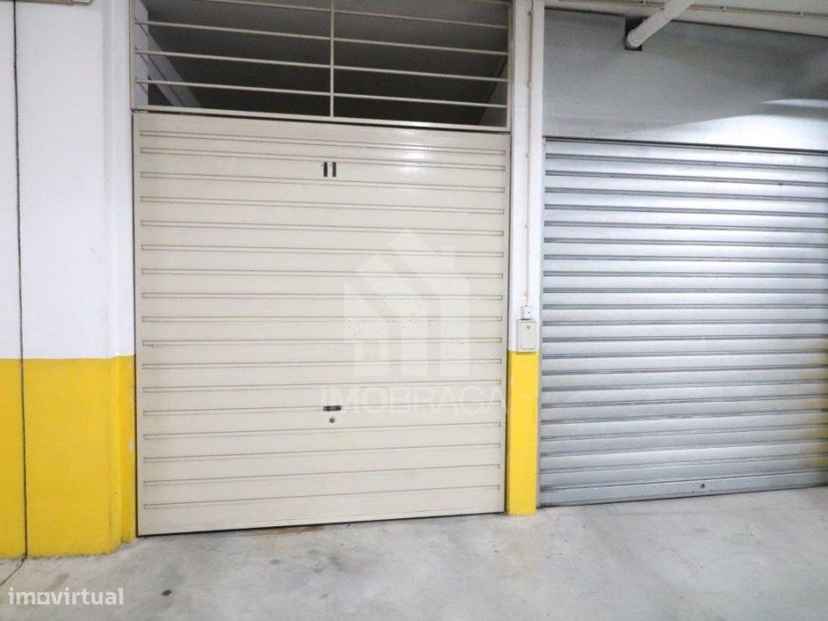 Venda Apartamento T2, em Lamaçães, Braga