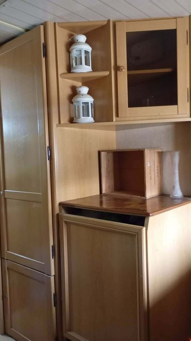 Caravana c estrutura exterior