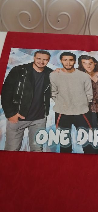 Poster One Direction/Demi Lovato, novo