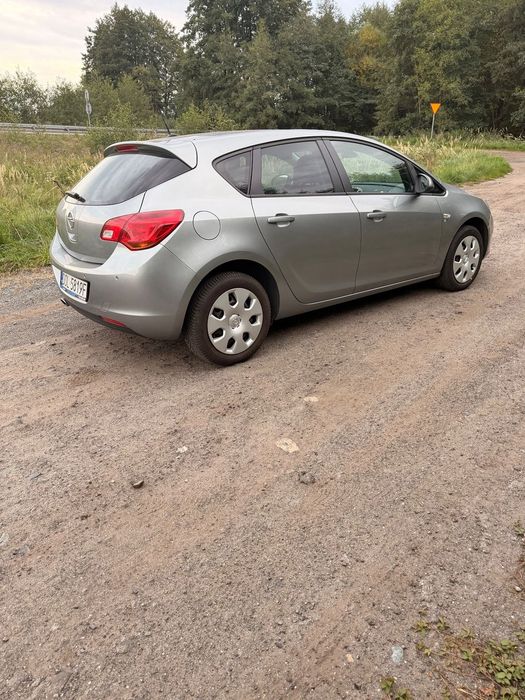 Opel Astra GWARANCJA PRZEBIEGU Poszanowany Zadbany Ważne Opłaty