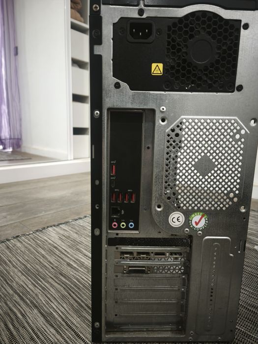 Torre pc gaming i5 9400f + 32gb ddr4 + 1060 3gb + 1tb HDD + 250gb SSD