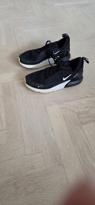 Nike Air Max 270