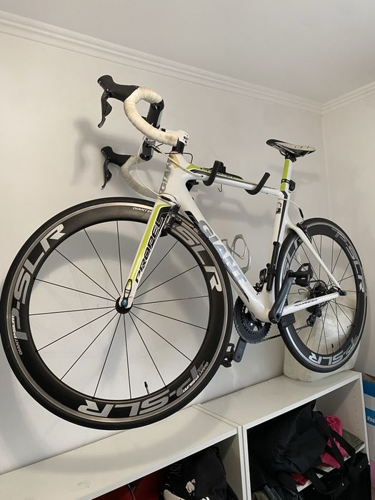 Giant Propel Advanced Carbono | Ultegra Di2 | Rodas Carbono SLR