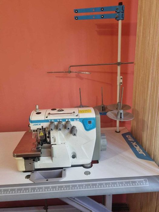 Оверлок Jack JK E4S-4-M03/333