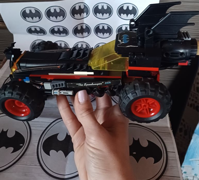 Набір Lego Batman аналог: бетмобіль+фігурки персонажів