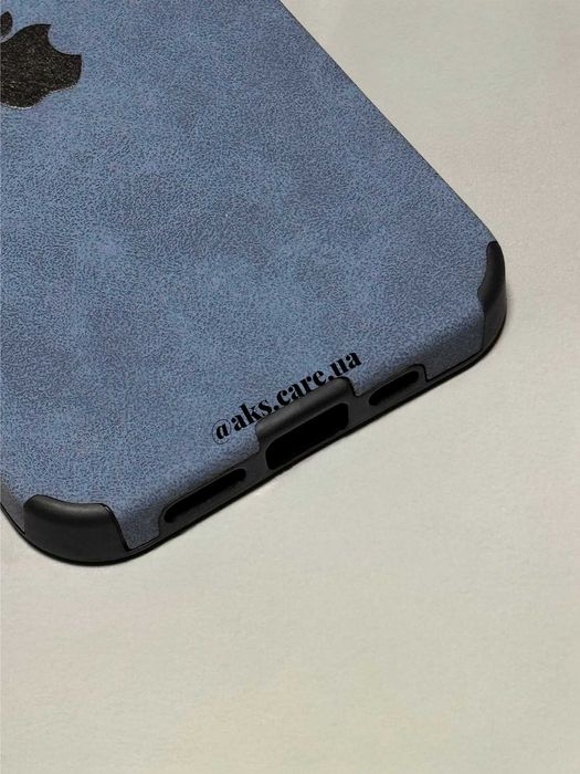 Синій силіконовий чохол вельвет еко-замш з логотипом на айфон iPhone